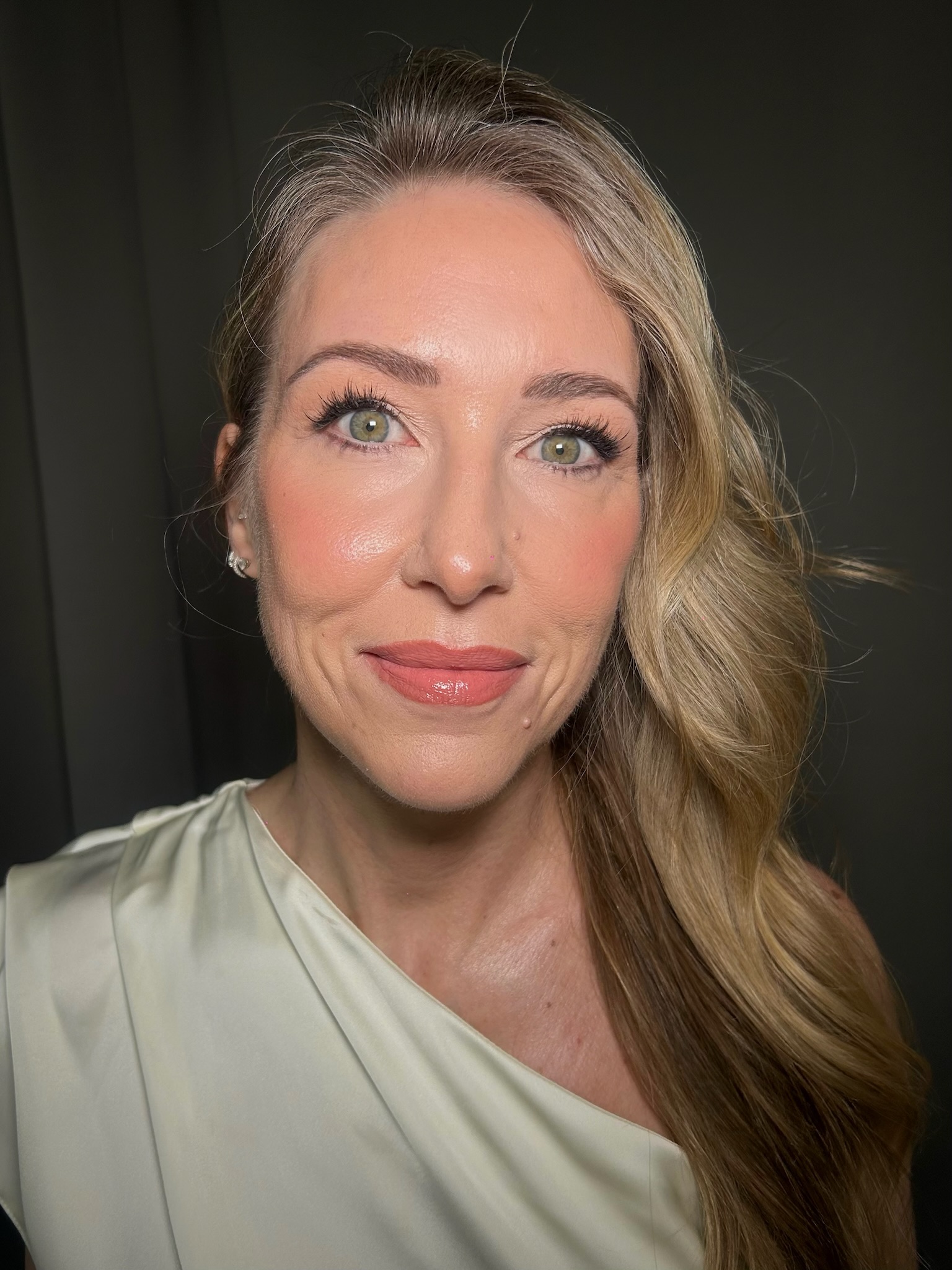 Stunning makeup look with flawless finish